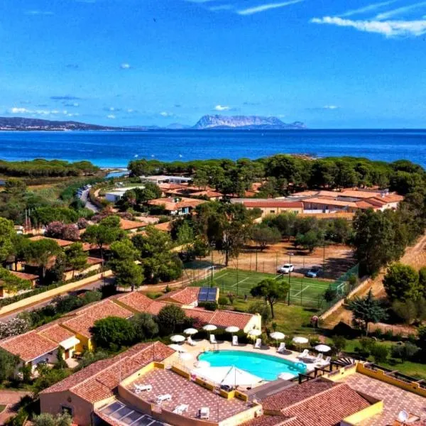 Hotel Cala Mirto, khách sạn ở Budoni