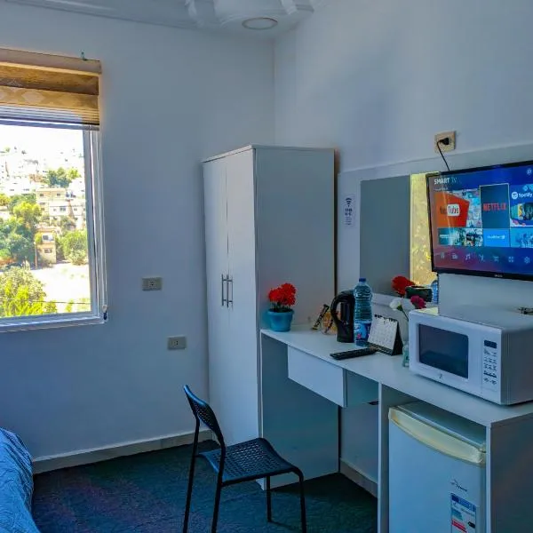 Full panorama Jerash (PLUS), ξενοδοχείο σε Γέρασα