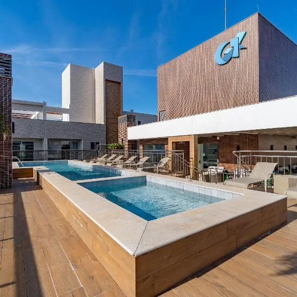 Porto Madero - Amplo Apartamento em Condo com Piscina, hotel in Bombinhas