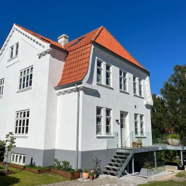 Tyge Brahes vej 33, ξενοδοχείο σε Άλμποργκ