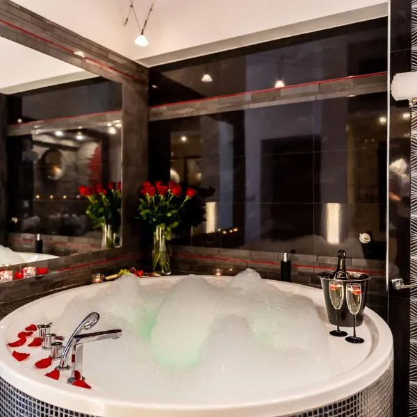 コモロウスキ ラクジュアリー ゲスト ルームズ(Komorowski Luxury Guest Rooms)、クラクフのホテル