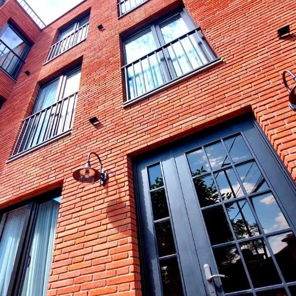 Falcon Boutique Hotel, hotel en Tiflis