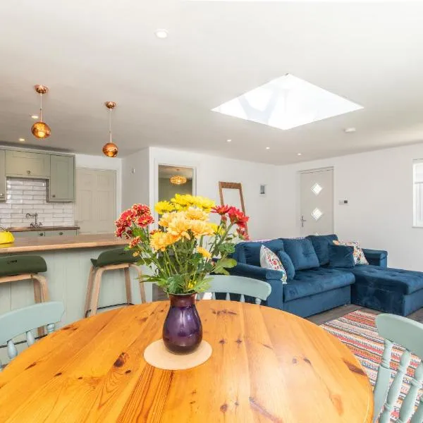 Beach, hills, food, scenic walks-The Kelp house., hotel v destinaci Peacehaven