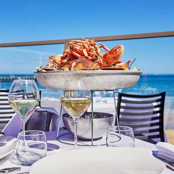 La Cremaillere Hôtel-Restaurant, hotel v destinaci Courseulles-sur-Mer