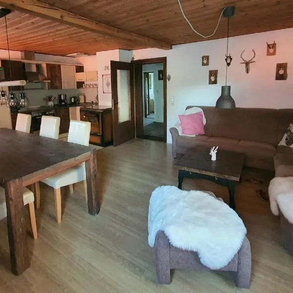 Hüttenglück, hotel v destinaci Innernzell