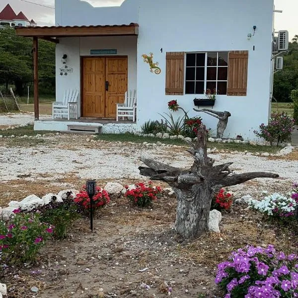 Azteca Villas, Hotel in Treasure Beach