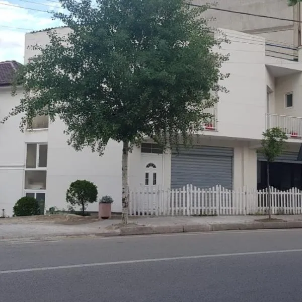 Hill View 7 Apartments, Hotel in Pogradec