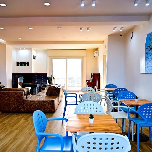 Kore suites&apartments, hotel en Locri