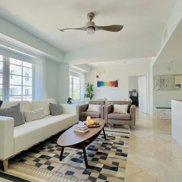 Carlyle Hotel Ocean Dr South Beach 2 Bedroom Luxury Apartment, hotel in Miami Beach