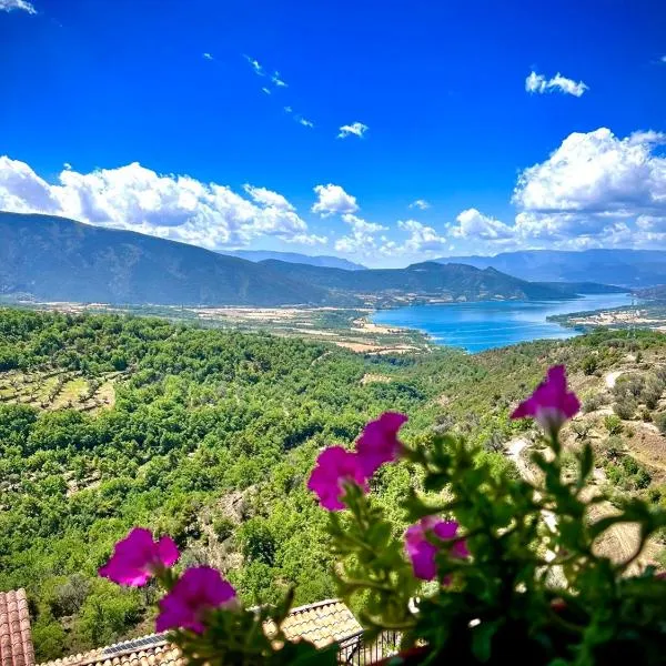 Casa Churchill, Hotel in Claverol