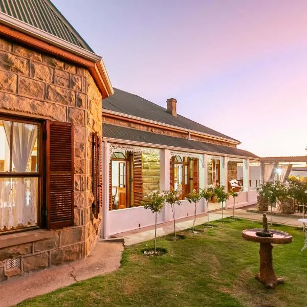 Ravenscliff Manor, hotel din Oudtshoorn