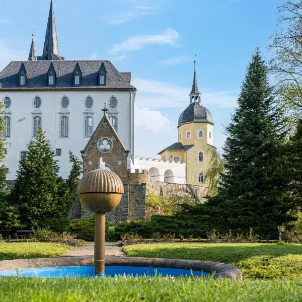 Schloss Purschenstein, hotel v destinaci Neuhausen