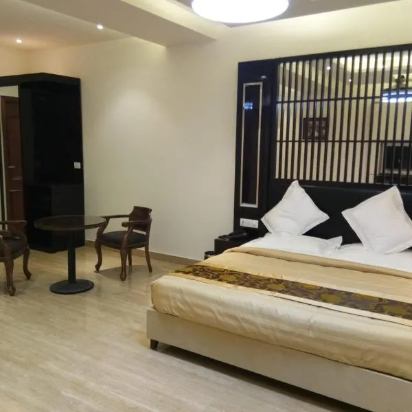 HOTEL NEW ANAND PALACE, hotel di Aligarh