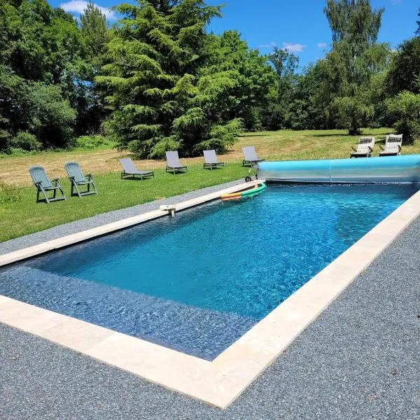 Domaine des grands chênes, ξενοδοχείο σε Préveranges