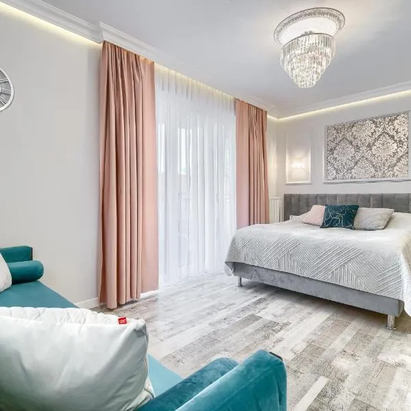 Silver Apartments: Świnoujście şehrinde bir otel