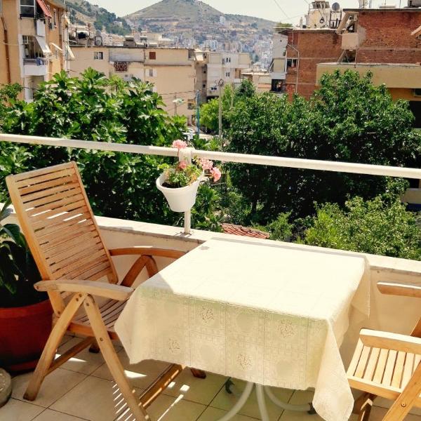 Sunny apartment in quiet part of centre