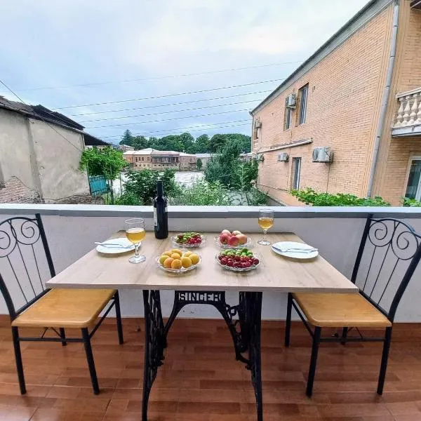 ApartHotel RioNi, ξενοδοχείο στο Κουτάισι