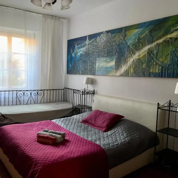 Beautiful and charming apartment in the heart of the Old Town、ワルシャワのホテル