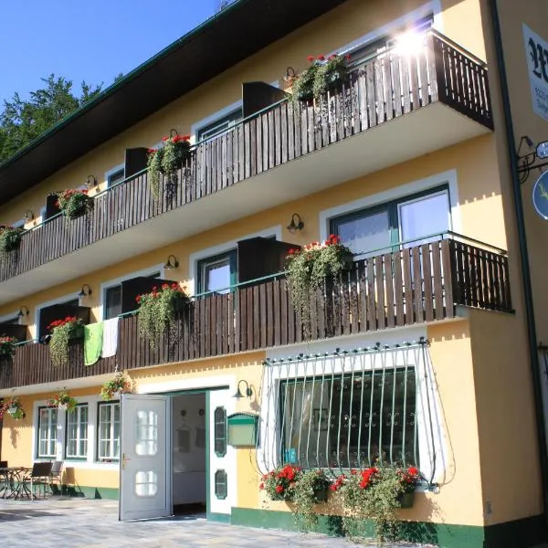 Pension Waldhof am Stubenbergsee，位于滨湖施图本贝格的酒店