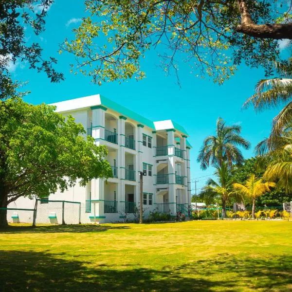 Best Western Grand Baymen Gardens, ξενοδοχείο σε San Pedro
