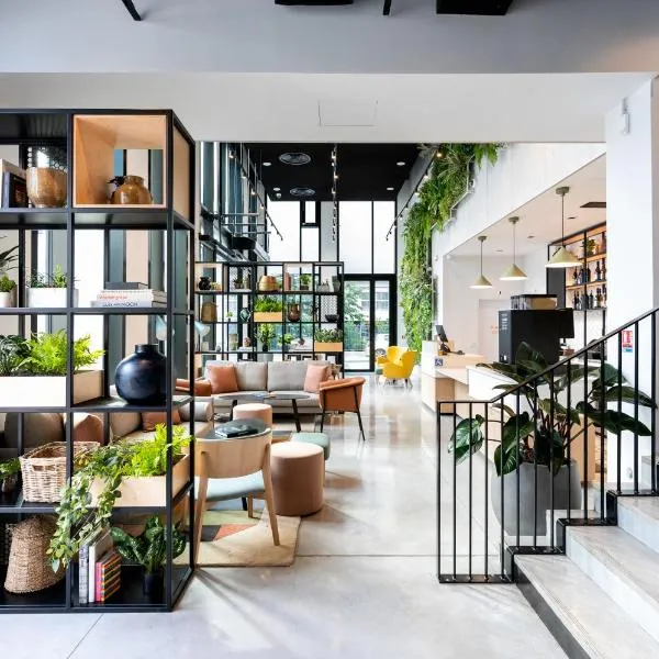 Staycity Aparthotels Paris La Defense, hotelli kohteessa Courbevoie