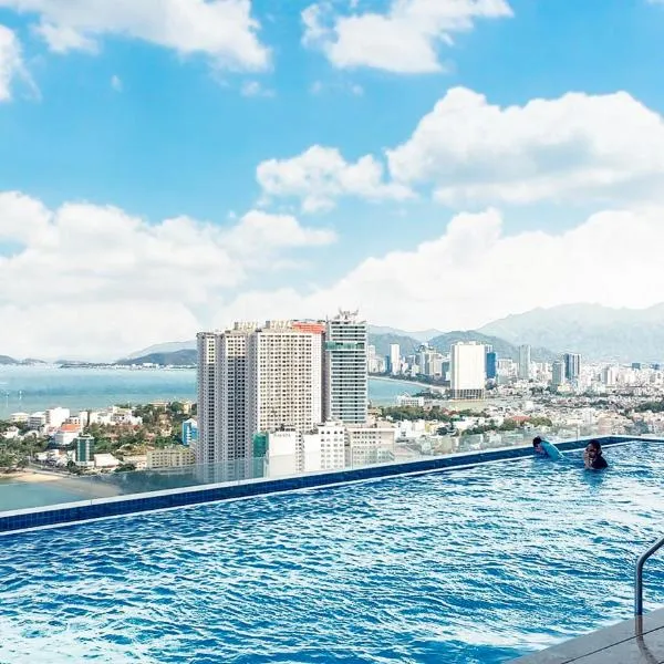 S Lux Apartment Scenia Bay Nha Trang, отель в Нячанге