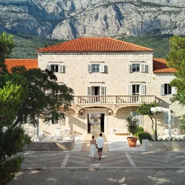 Heritage Hotel Kaštelet, hotel in Tučepi