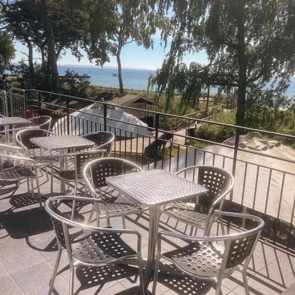 Beach House Ystad, hotel v destinaci Ystad