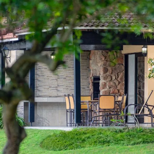 Pine Lake Resort, Hotel in White River