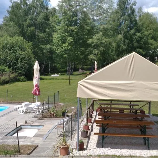 Retro Kemp pod Boubínem, hotel a Horní Vltavice