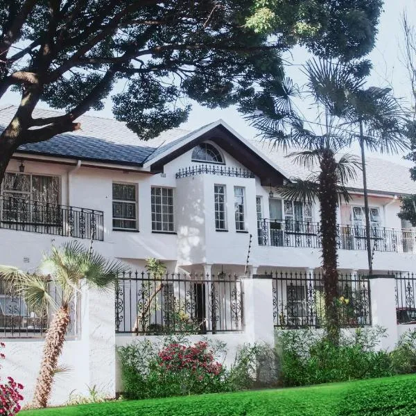 Chic Guest House & Solar system free from load shedding，位于杰米斯顿的酒店