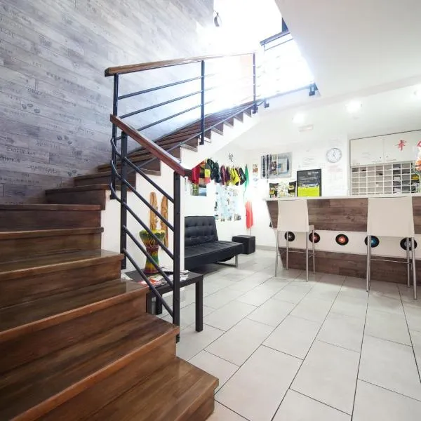 Funk Lounge Hostel, hotel in Zagreb