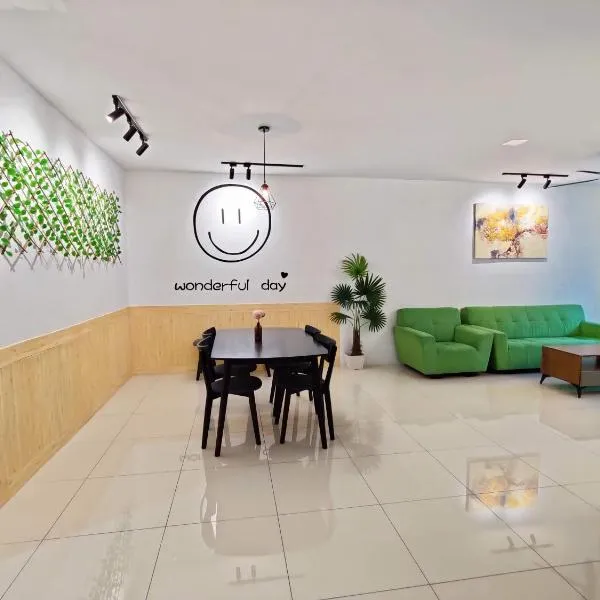 KT's Homestay- Corner Unit - Manhattan Ipoh Water Park- Station 18, hotell sihtkohas Ipoh