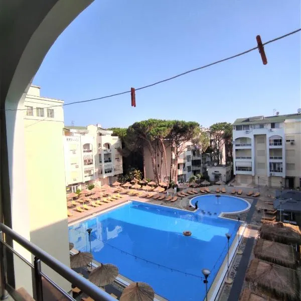 Joni's Small Condo, hotell sihtkohas Golem