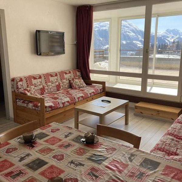 Charmant 2 pièces cabine avec véranda, terrasse exposée sud, proche des pistes et commerces, WiFi inclus - FR-1-262-76