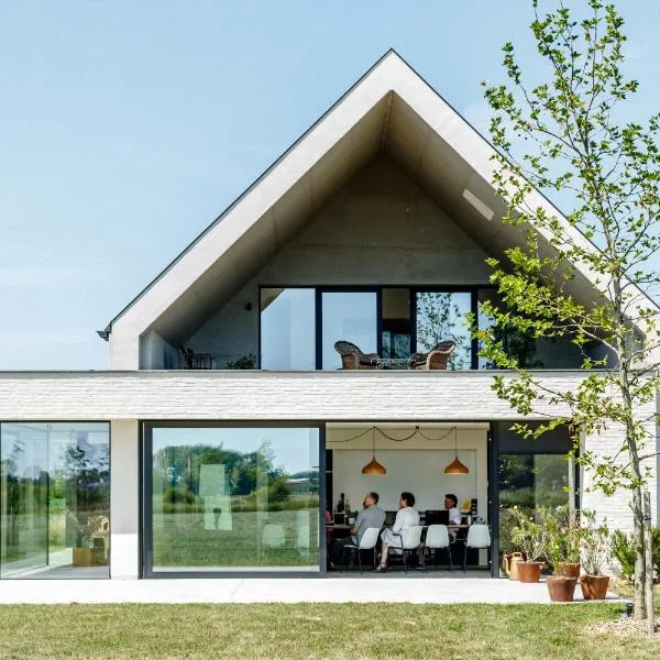 Vakantiewoning Leie Lodge, hotel in Zulte