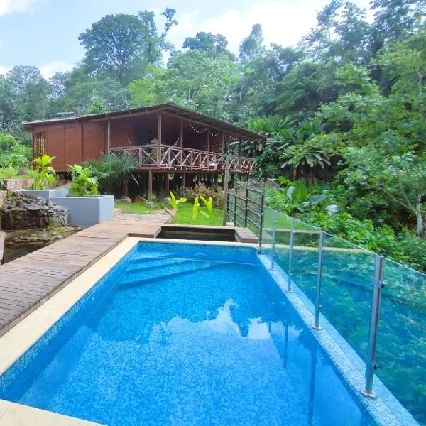 Eden Valley Ecolodge and Farming, hotel in Madalena