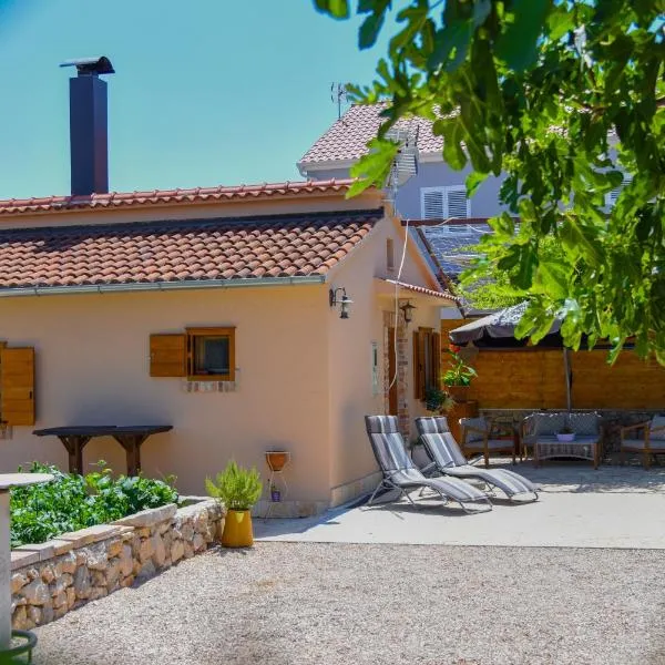 Mobile Homes Bilice, hotel in Bilice