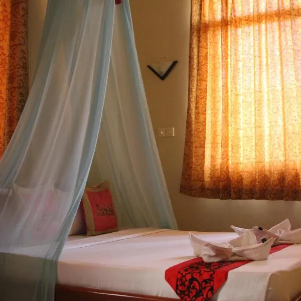 Golden Noura Villa-Pub & Restaurant, hotel in Phnom Penh