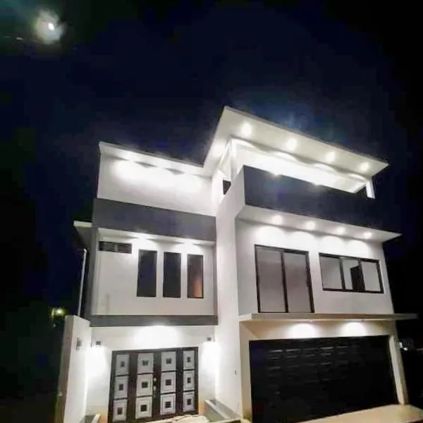 CASA DE LEON para tu familia, hotel in Huehuetenango