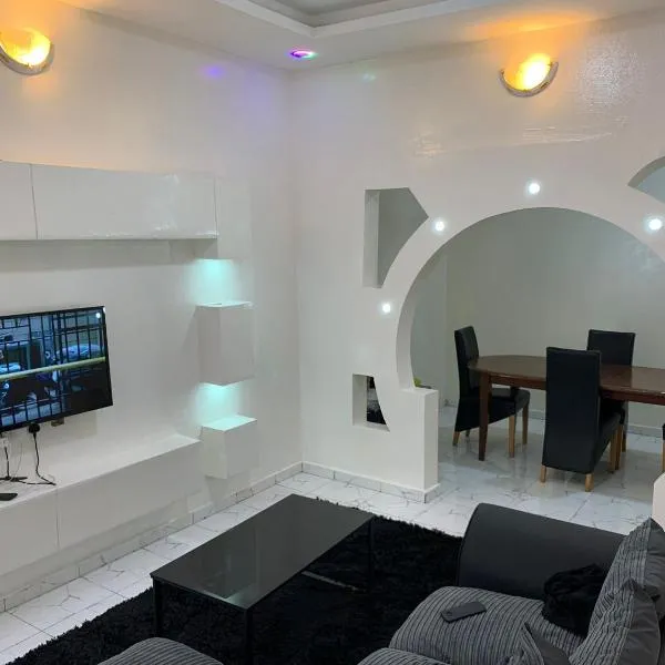 Matano Guest House, hotel in Brikama