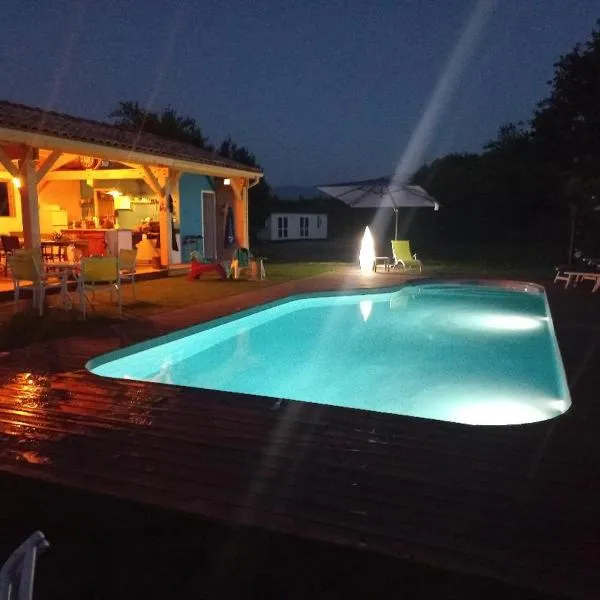 Les chalets Salinéens, ξενοδοχείο σε Salies-du-Salat