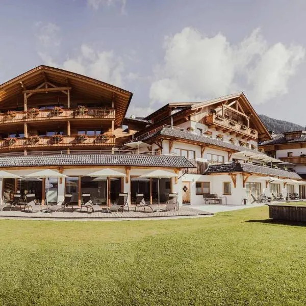 Tillga Glück - 4 stars: Obertilliach şehrinde bir otel