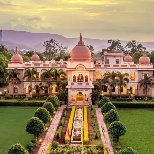 WelcomHeritage Shivavilas Palace, HAMPI, hotel in Hospet