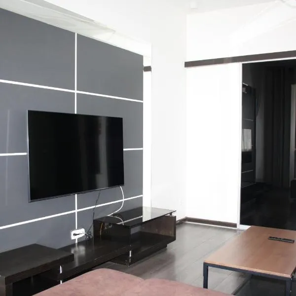 Квартира 7 мкр 5 дом недалеко от моря, hotel v destinaci Aktau