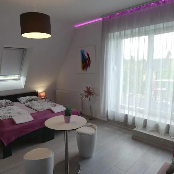 Anna Villa Füred Boutique Rooms、バラトンフレドのホテル