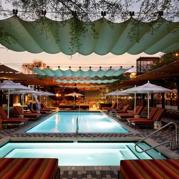 RISE Uptown, hotel v destinaci Phoenix