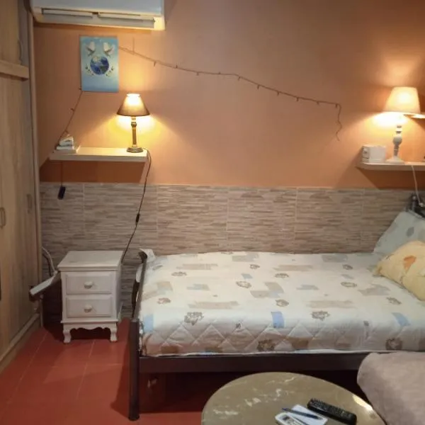 Το Μικρό Σπίτι στη Φάρμα!, hotel in Akharnaí