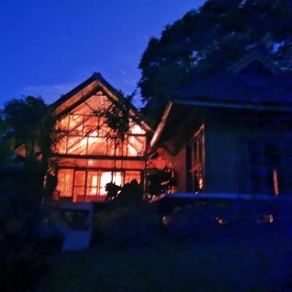 Camiguin Volcano Houses-Panoramic House, hotel em Mambajao