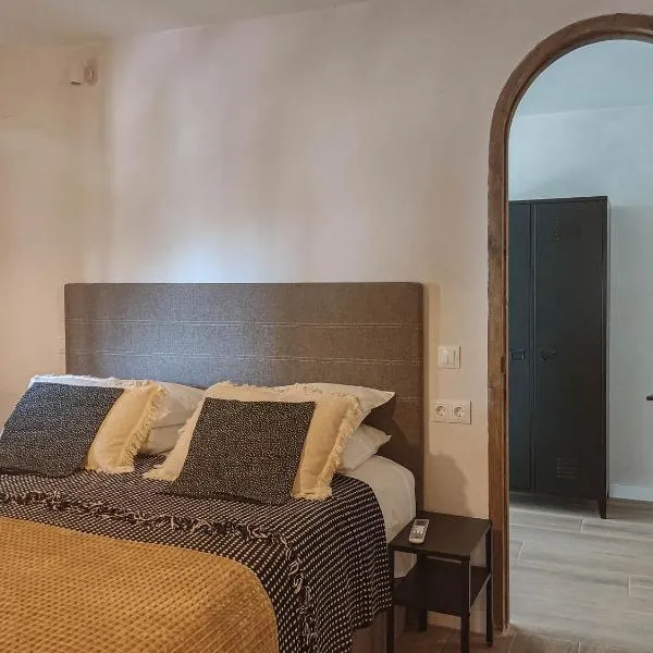 Malaga stylish beach apartments, hotel v Malaze